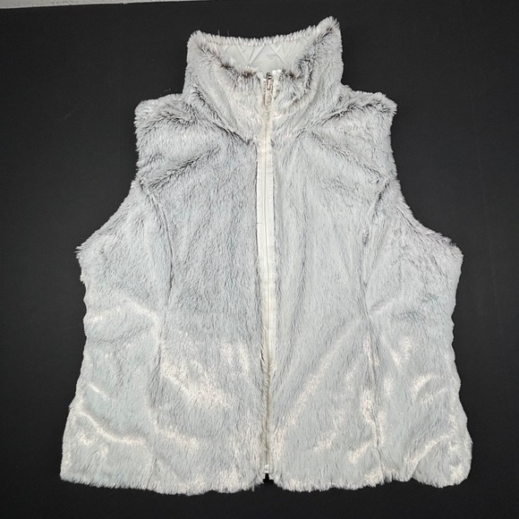 Weatherproof Jackets & Blazers - Women's SOFT Faux Fur Reversible Vest Quilted XL Gray White Zip Up‎ Pockets EUC